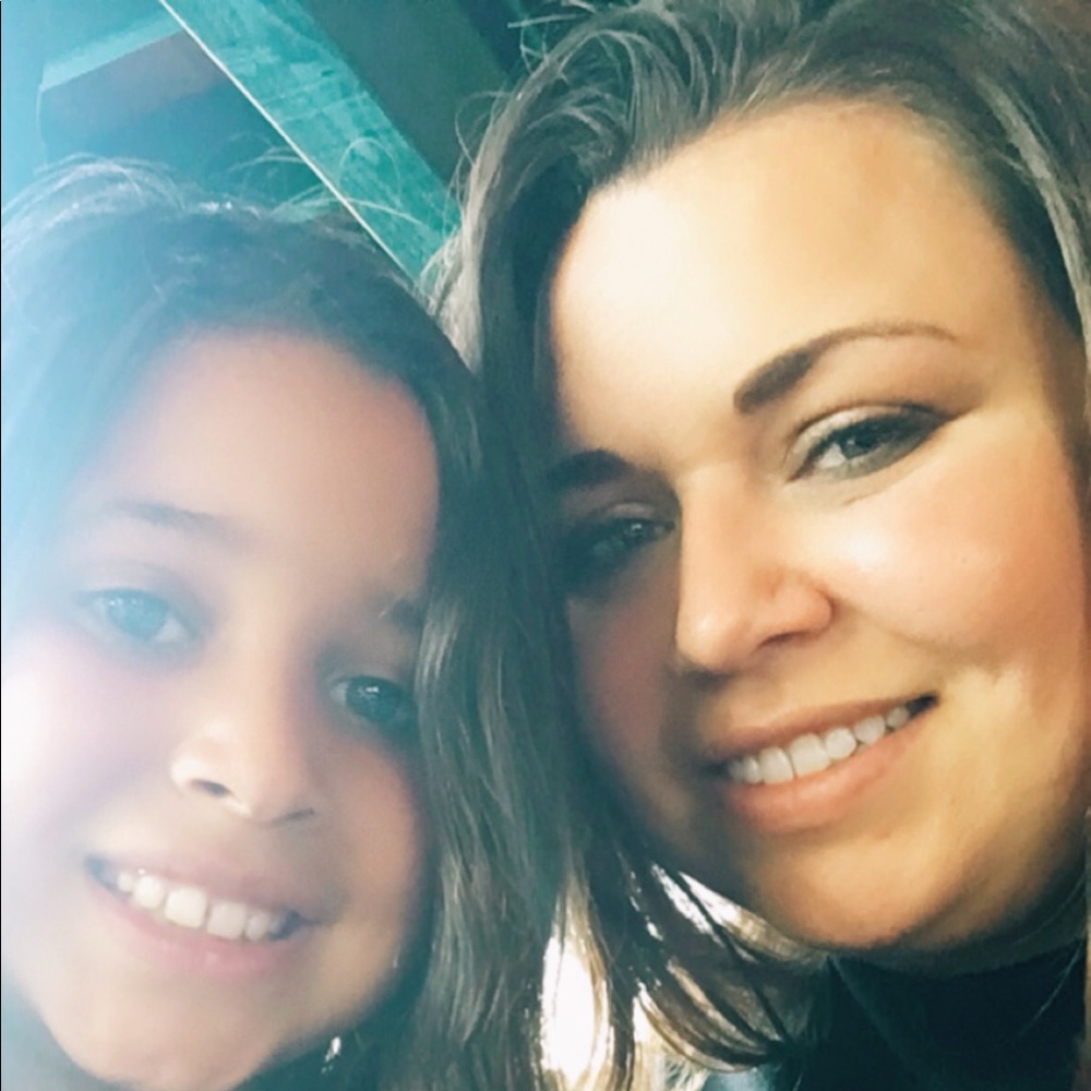 Meet your Posher, Desiree